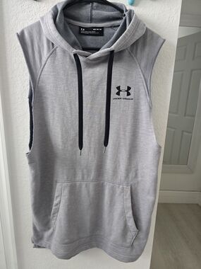 Under Armour Men’s Gray Hoodie Sleeveless Pullover Athletic Sweatshirt Size Med